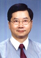 Dr Kwan